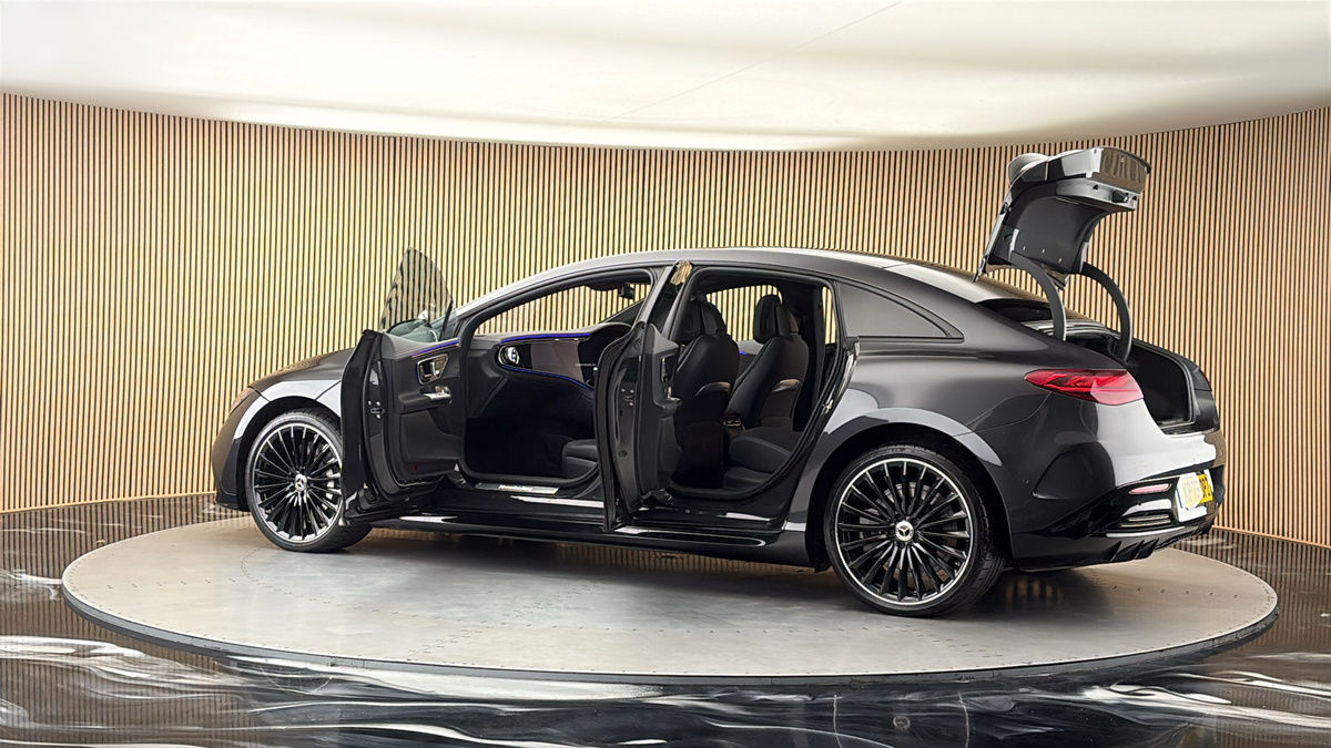More views of Mercedes-Benz EQE