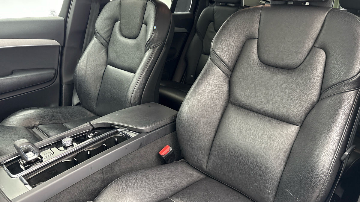 Volvo XC90 Image 7