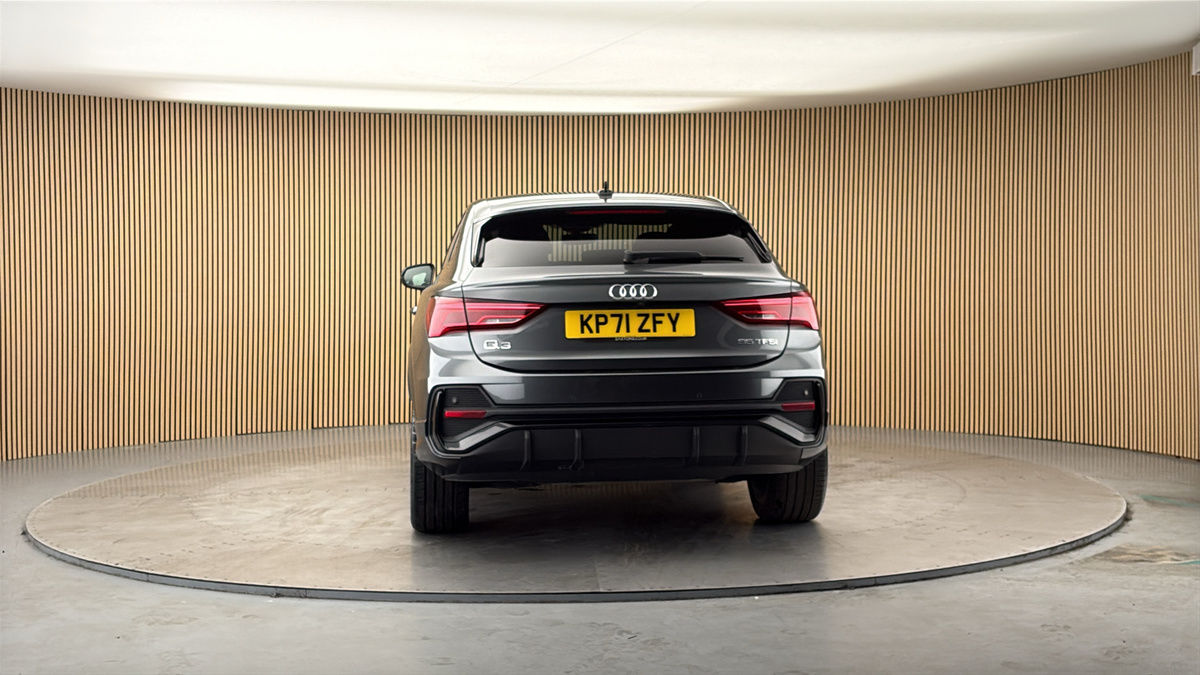 More views of Audi Q3