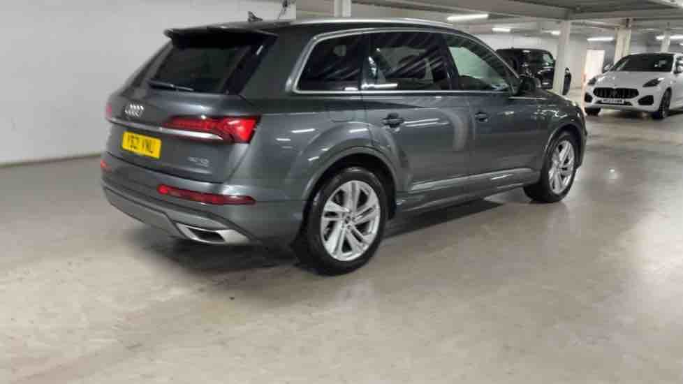 More views of Audi Q7