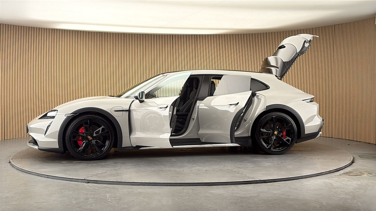 More views of Porsche Taycan