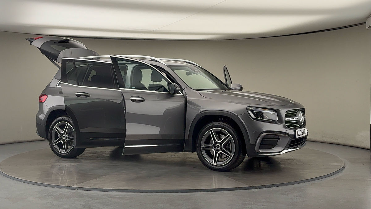 More views of Mercedes-Benz GLB