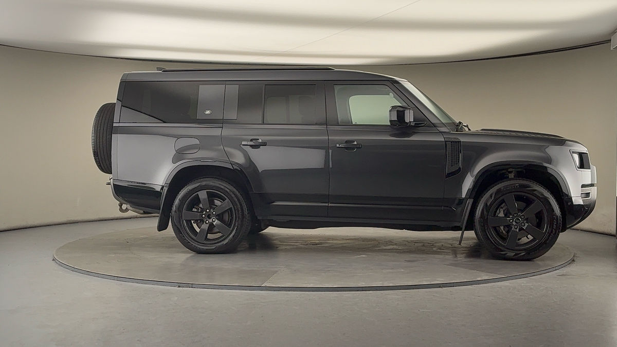 More views of Land Rover Defender 130