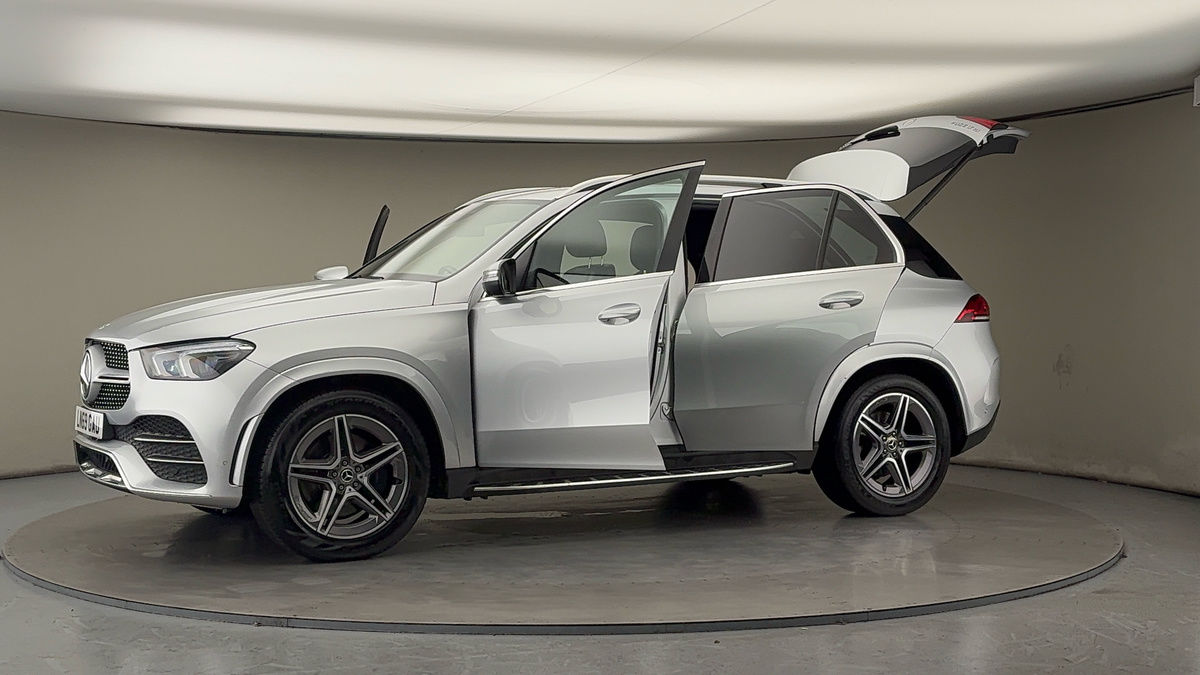 More views of Mercedes-Benz GLE