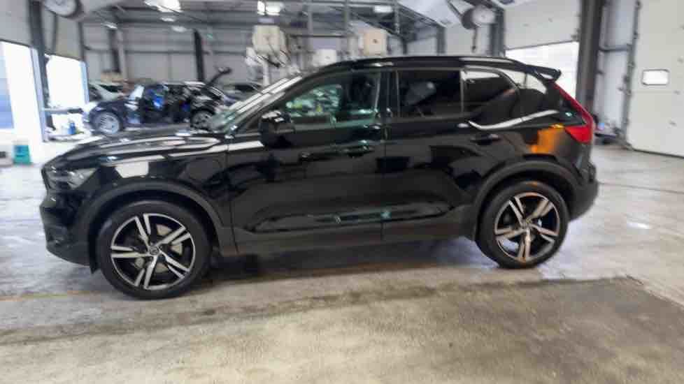 More views of Volvo XC40