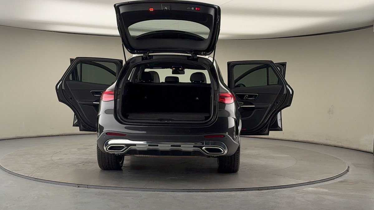 More views of Mercedes-Benz GLC