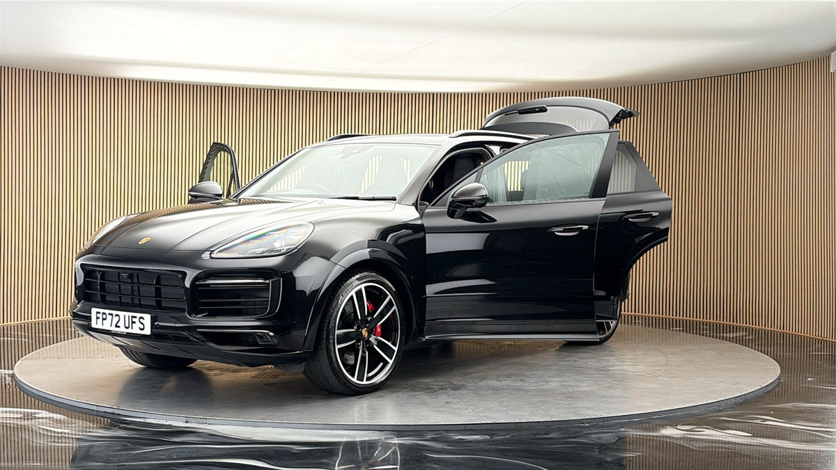 More views of Porsche Cayenne
