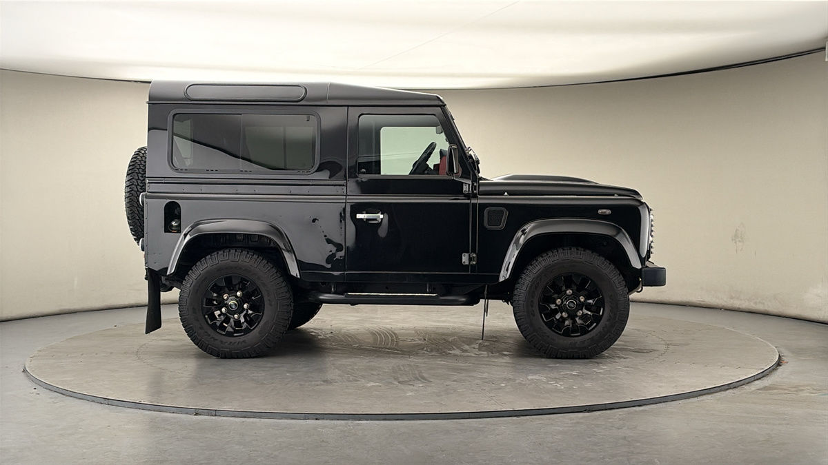 More views of Land Rover Defender 90