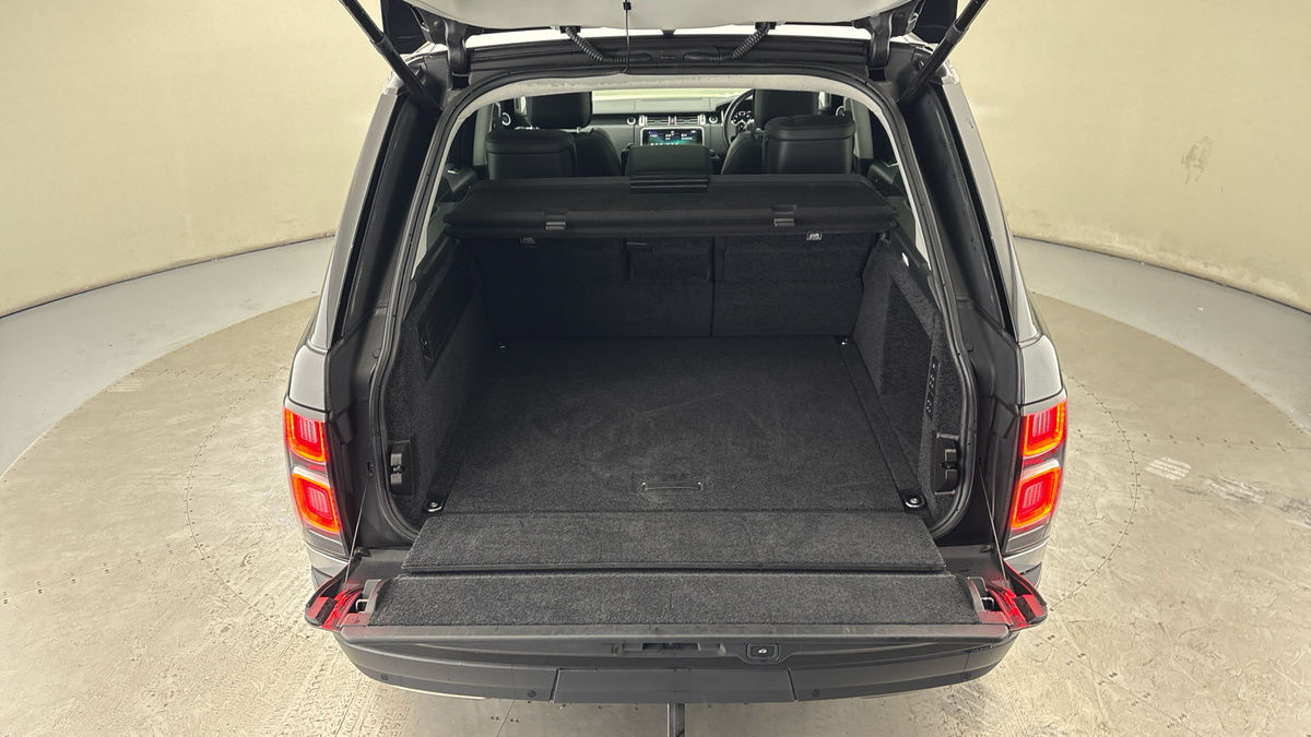 Land Rover Range Rover Image 11