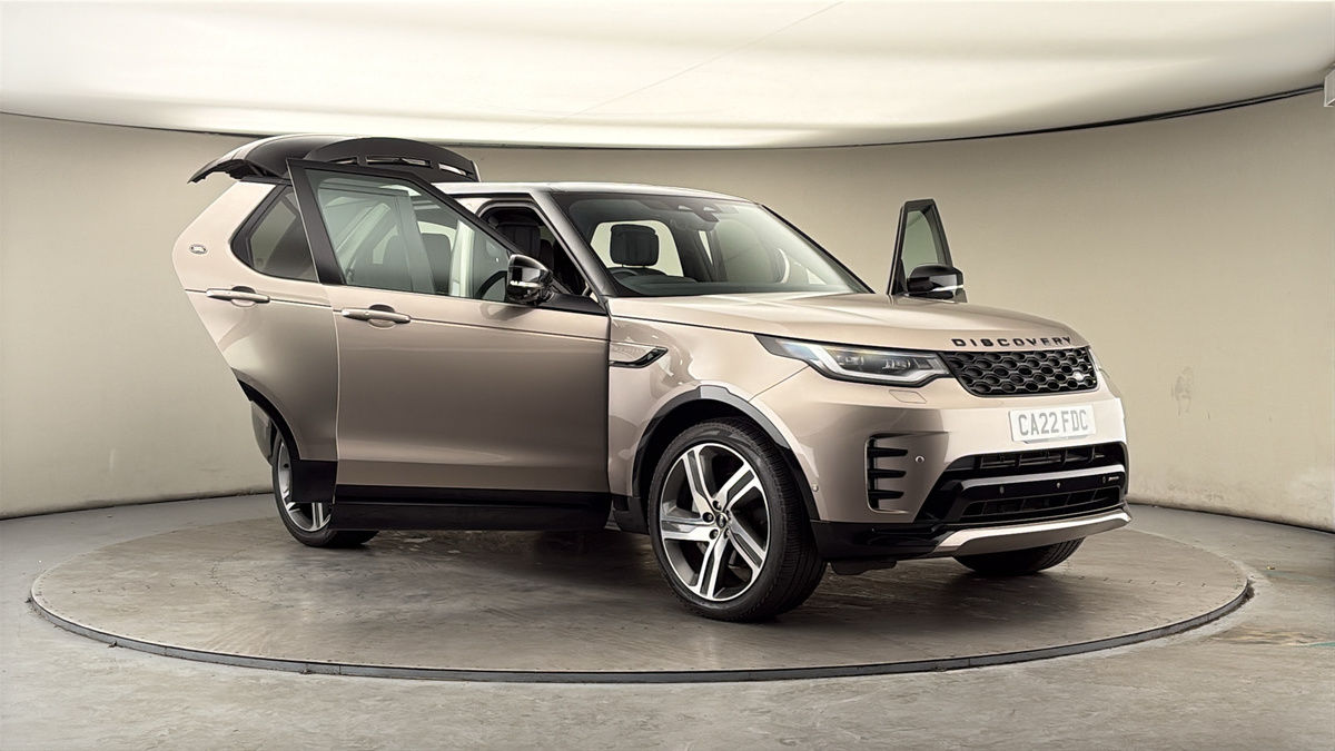 More views of Land Rover Discovery