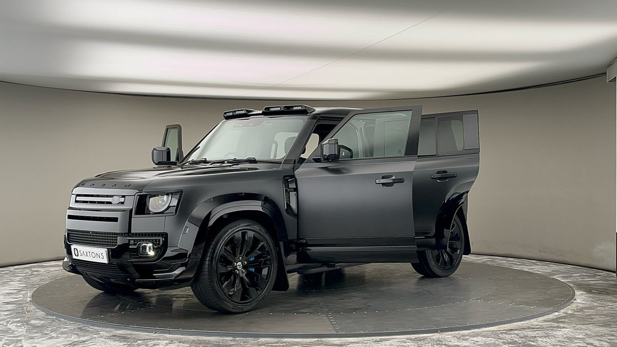 Land Rover Defender 110 Urban Image 43