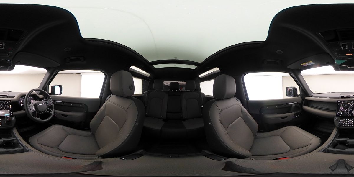 More views of Land Rover Defender 90