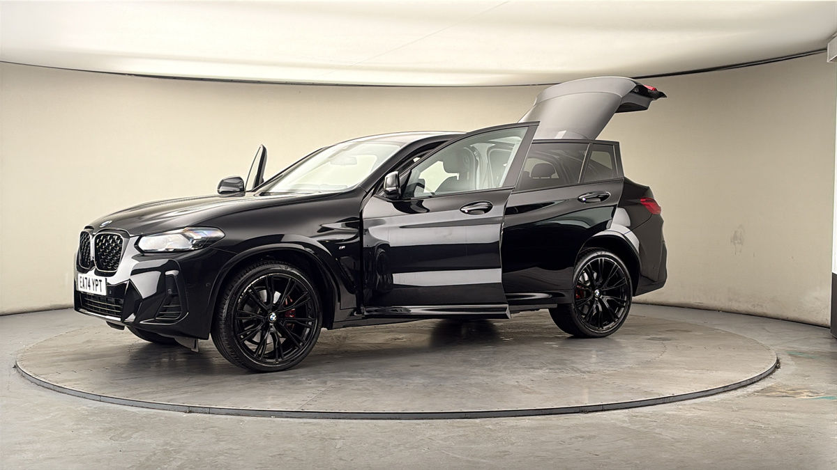 More views of BMW X4