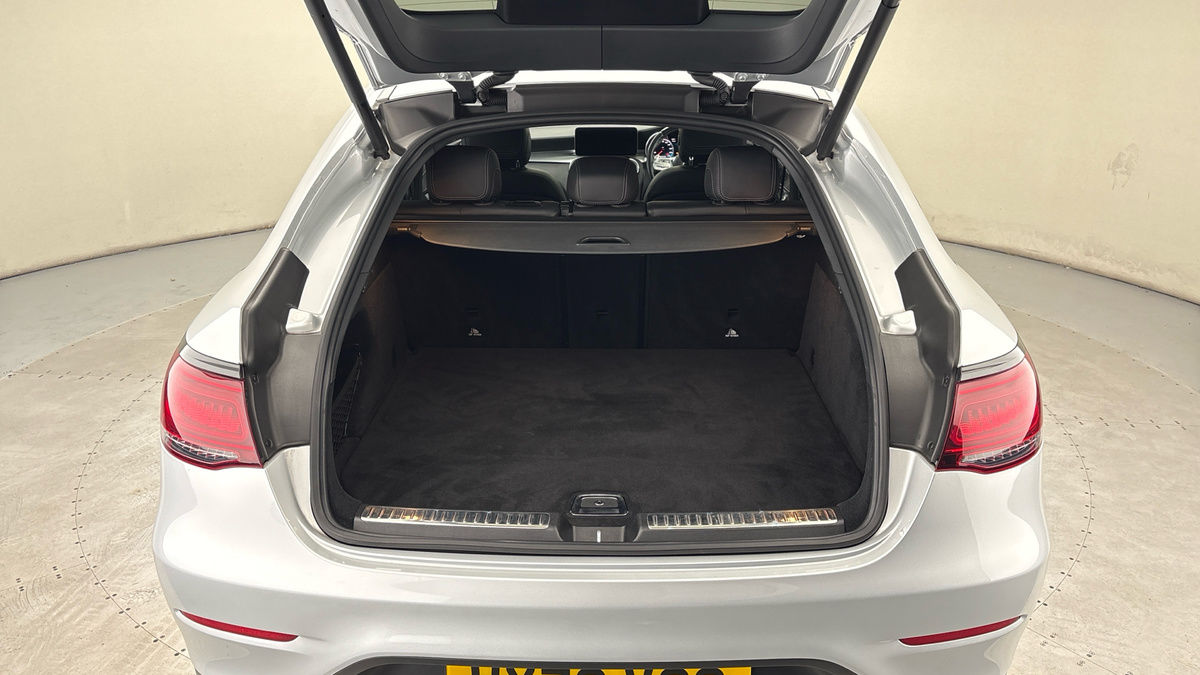 Mercedes-Benz GLC Image 11