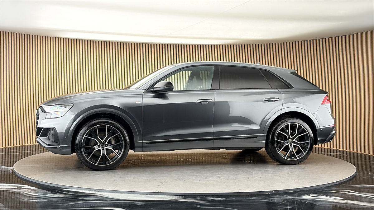 More views of Audi Q8