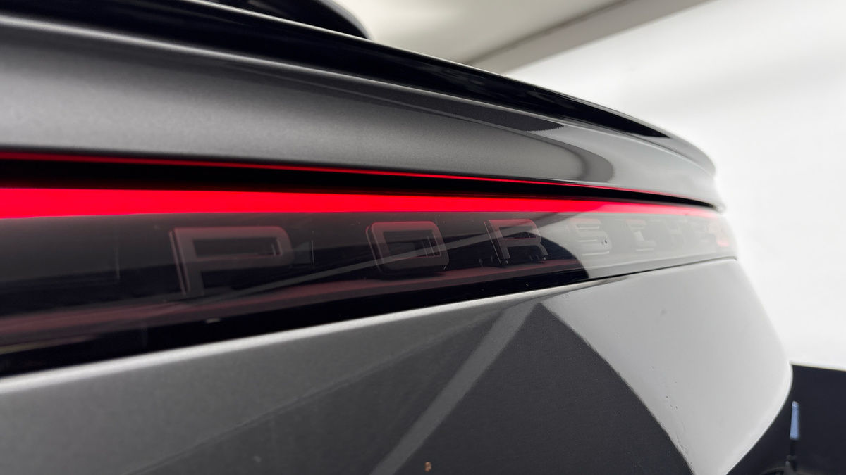 Porsche Cayenne Image 34
