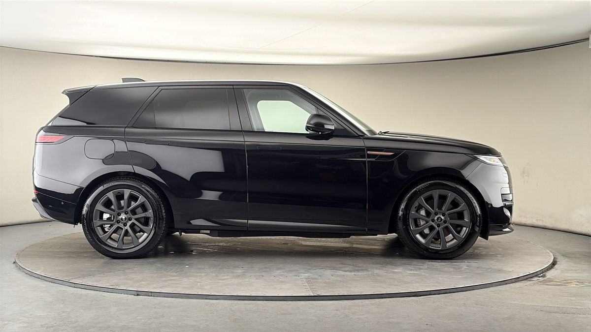 Land Rover Range Rover Sport Image 16