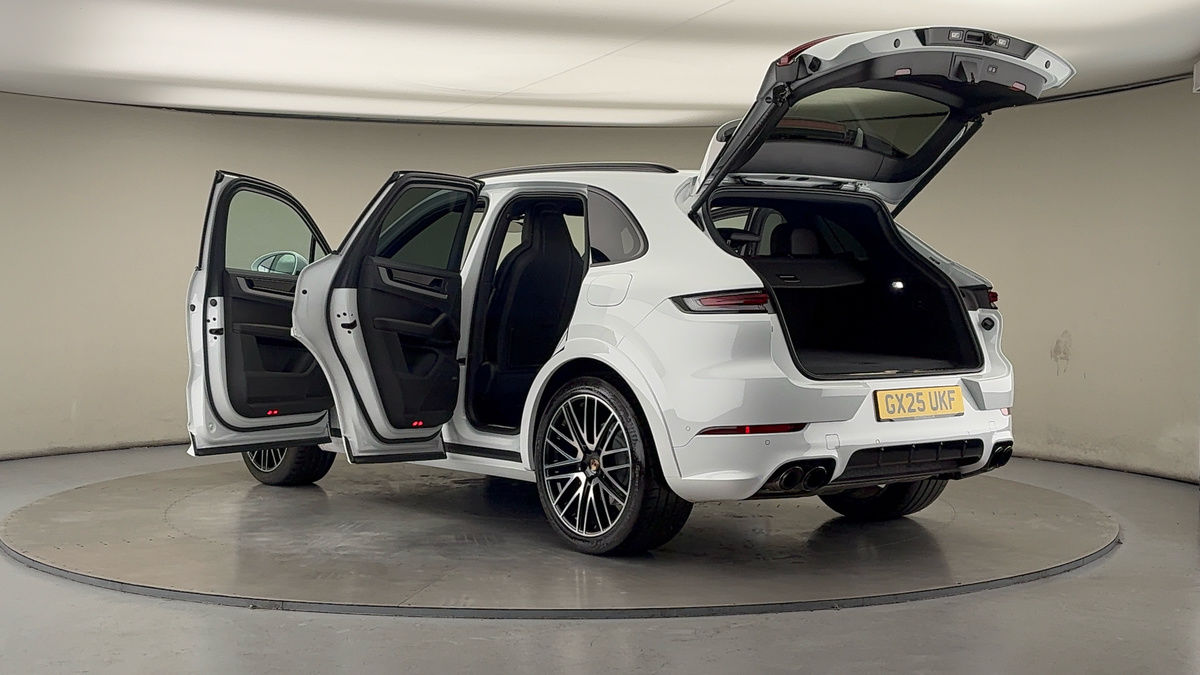 More views of Porsche Cayenne