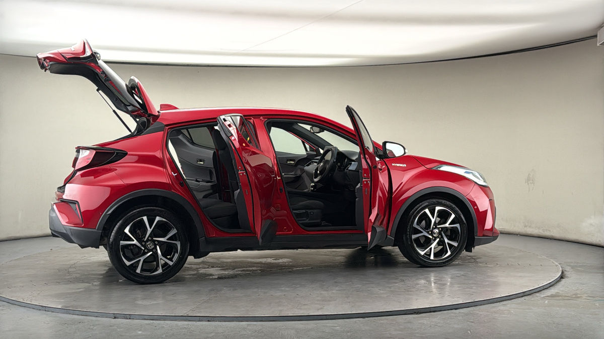 More views of Toyota C-HR