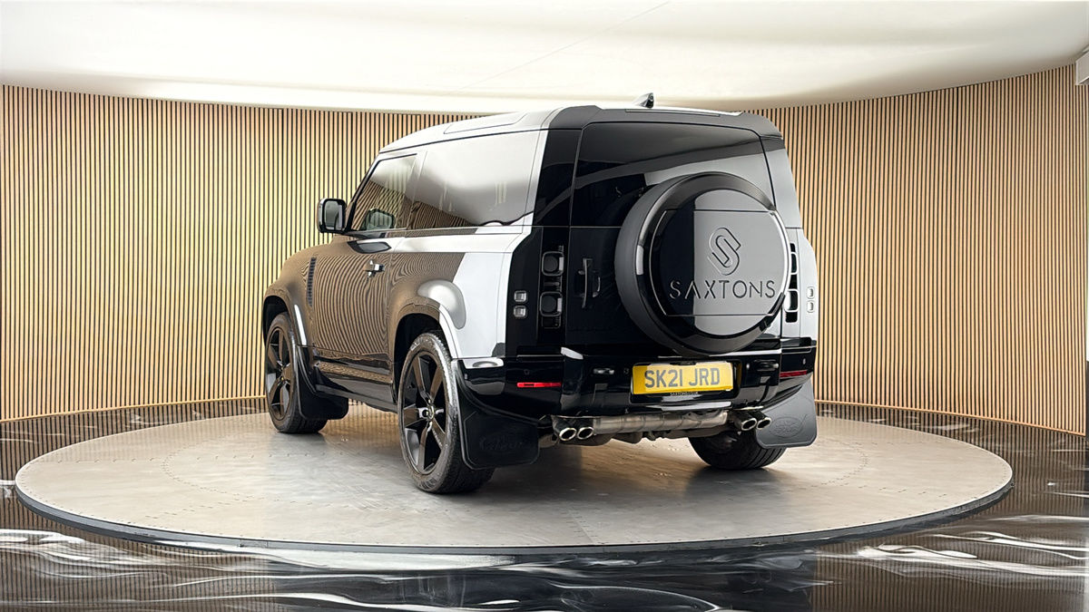 More views of Land Rover Defender 90