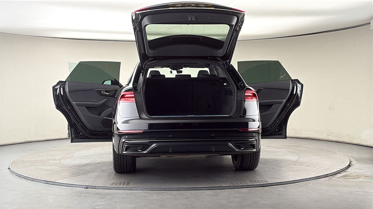 More views of Audi Q8