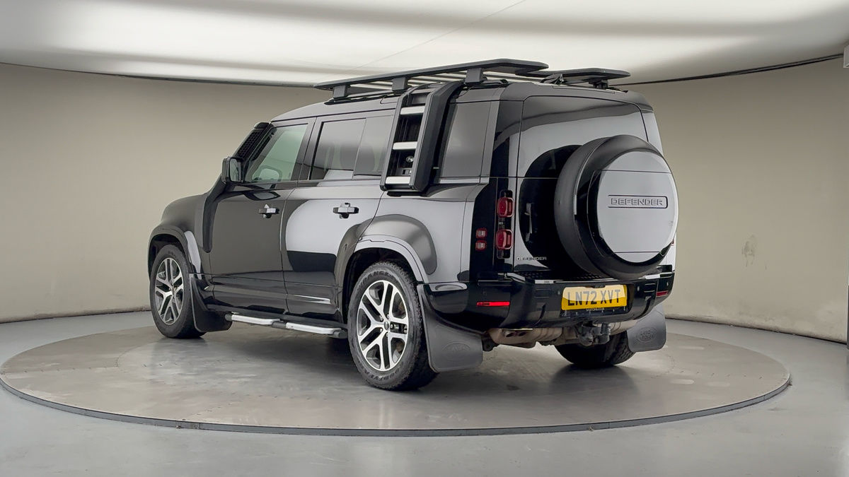 Land Rover Defender 110 Image 2