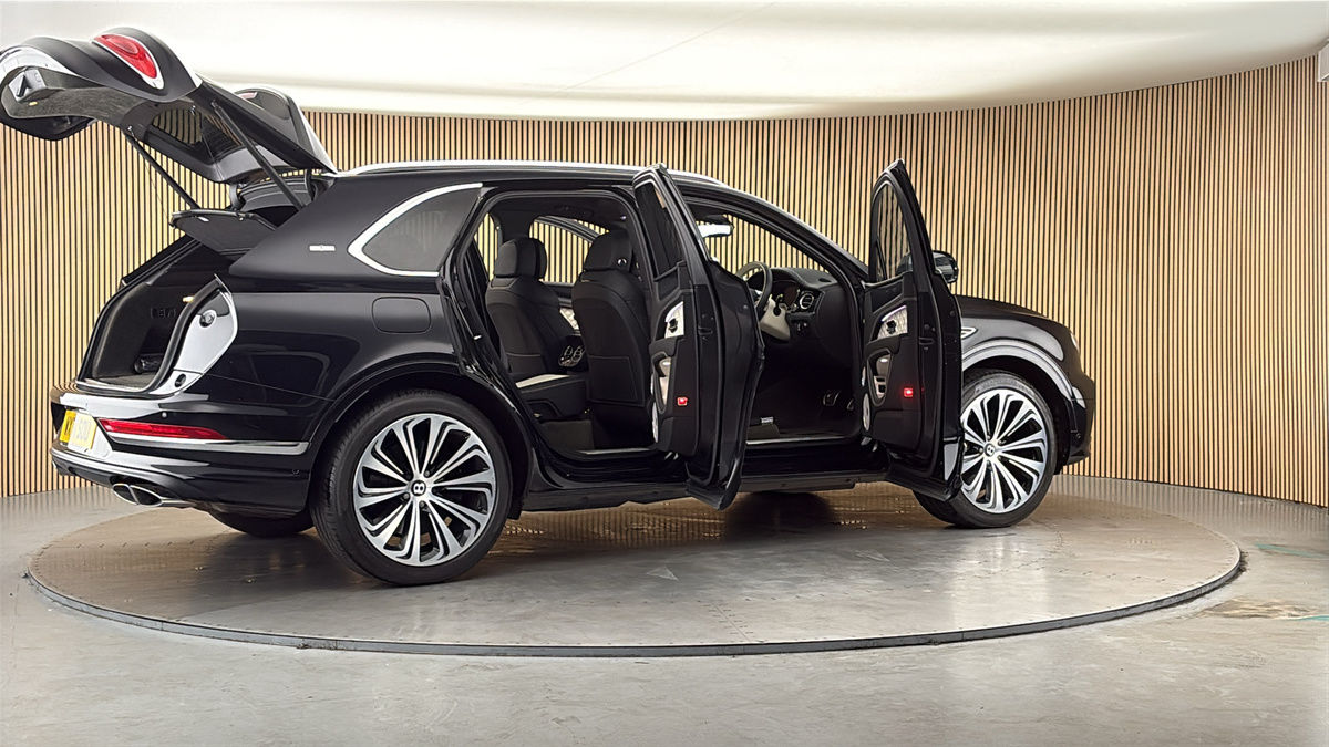 More views of Bentley Bentayga