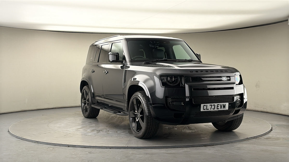 More views of Land Rover Defender 110