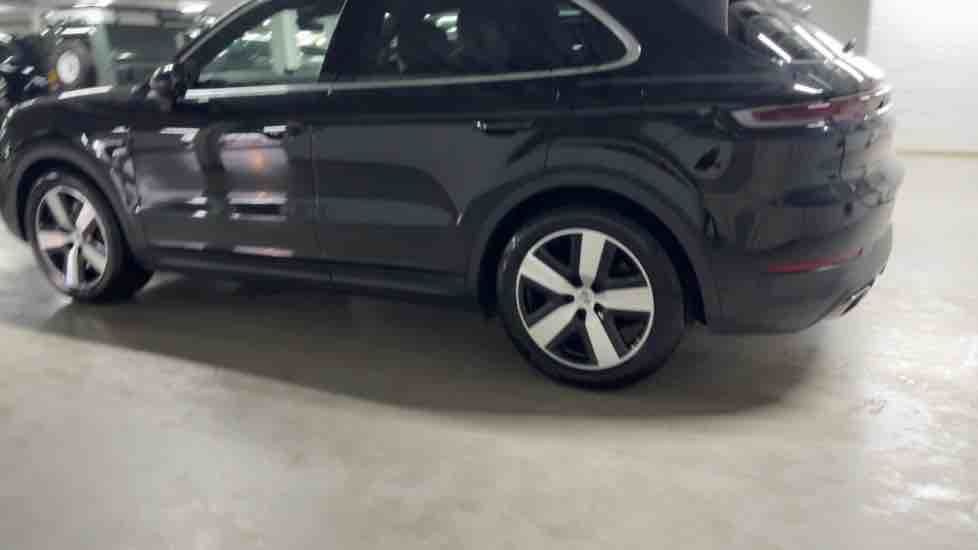 More views of Porsche Cayenne