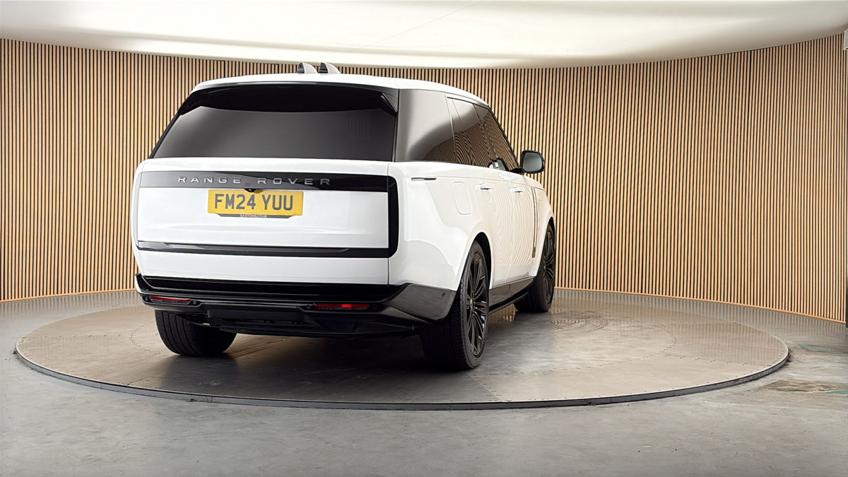 More views of Land Rover Range Rover