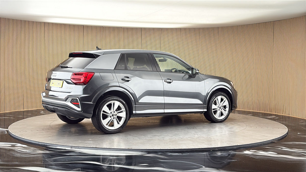 More views of Audi Q2