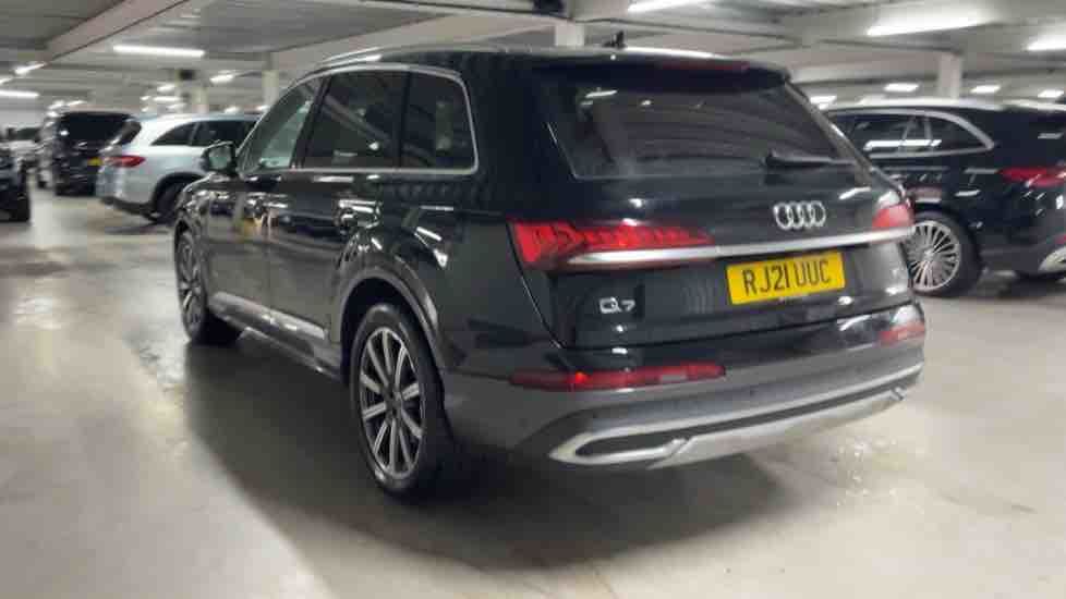 More views of Audi Q7
