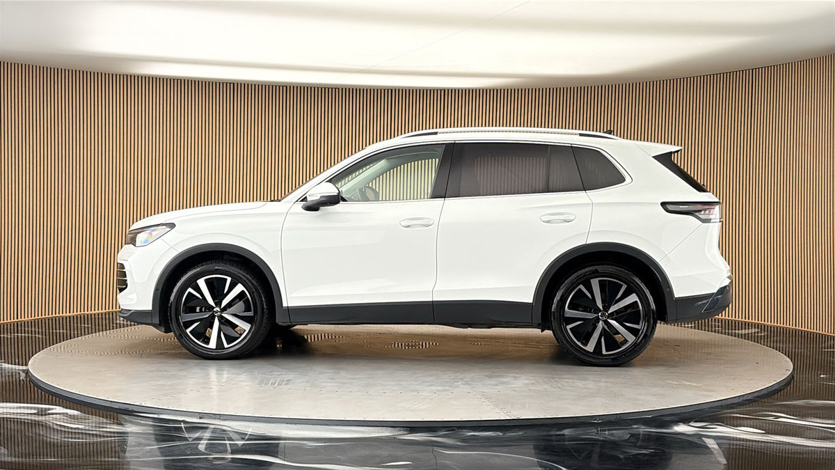 More views of Volkswagen Tiguan