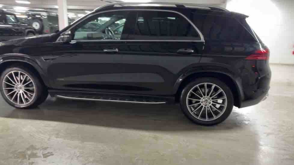 More views of Mercedes-Benz GLE