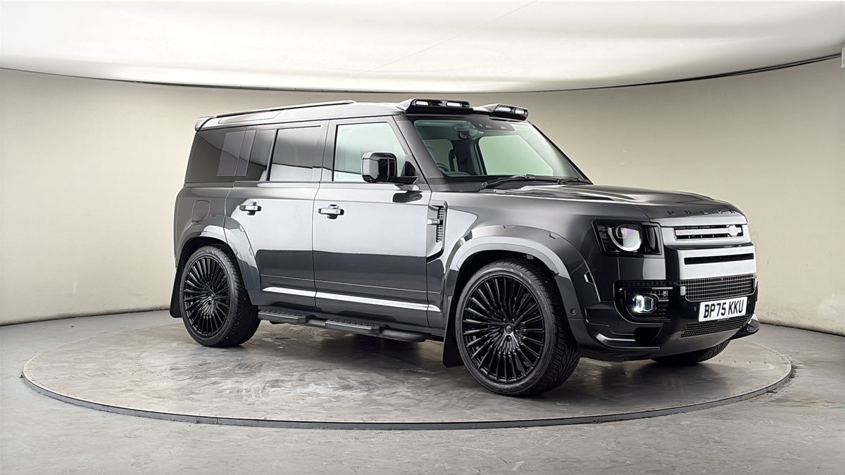More views of Land Rover Defender 110