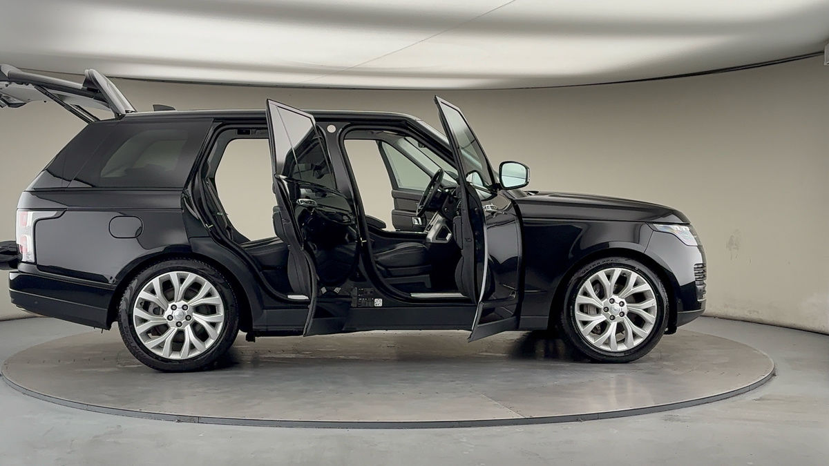 More views of Land Rover Range Rover