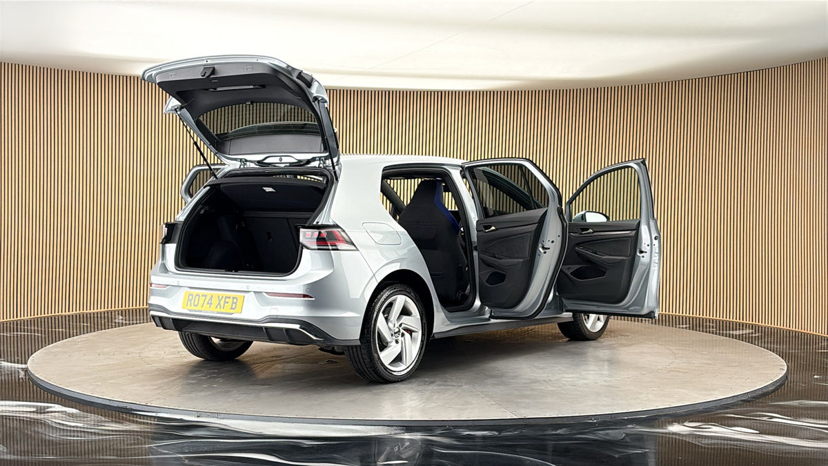 More views of Volkswagen Golf