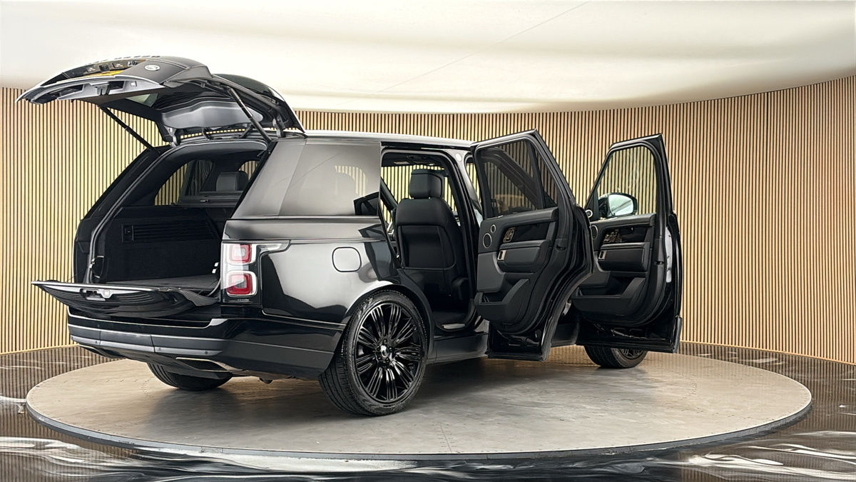 More views of Land Rover Range Rover