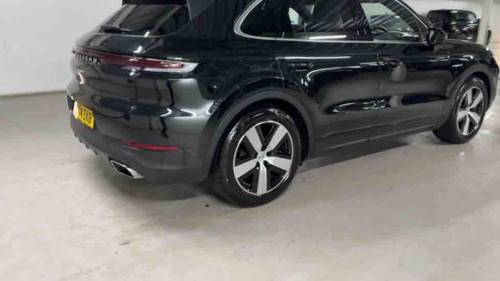 More views of Porsche Cayenne