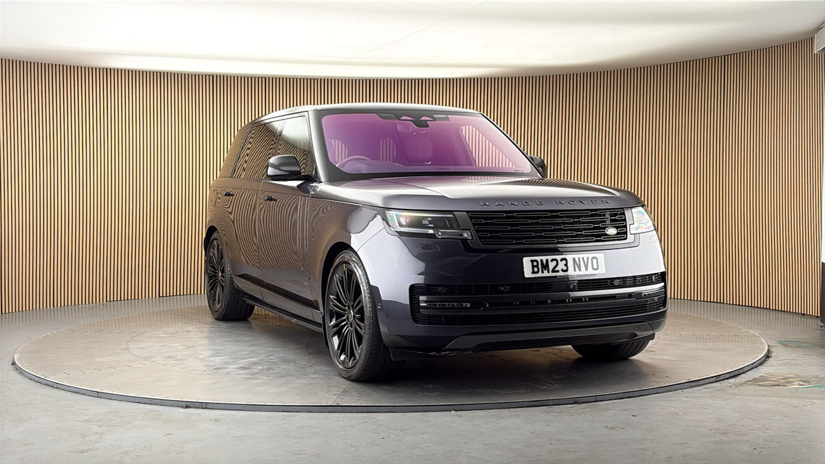 More views of Land Rover Range Rover