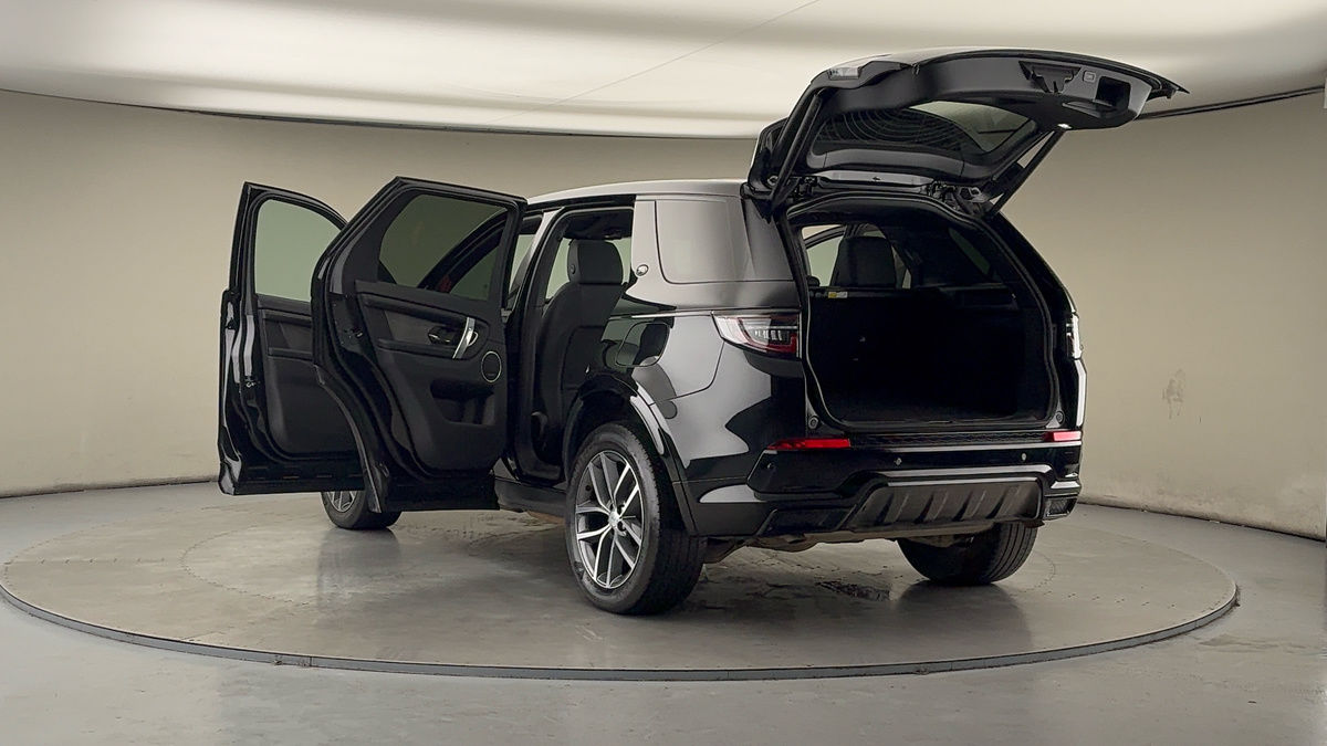 Land Rover Discovery Sport Image 23