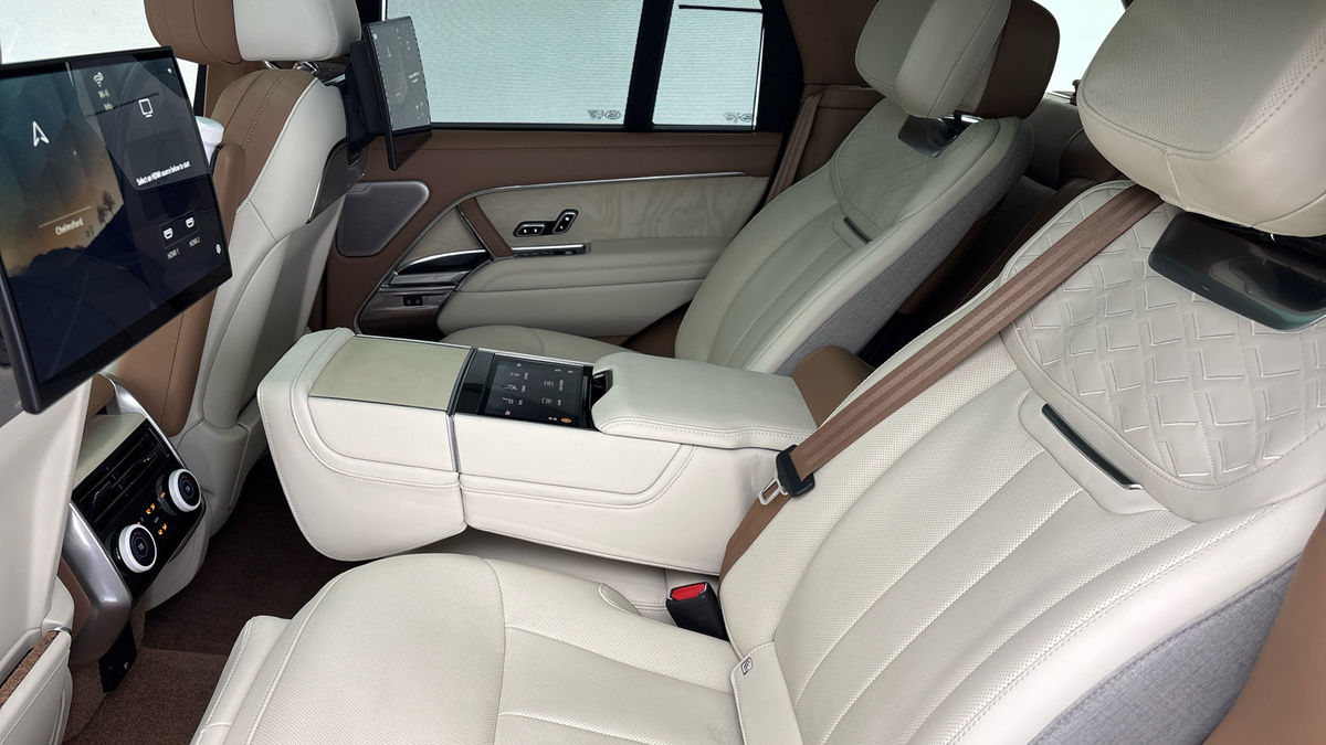 Land Rover Range Rover Image 9