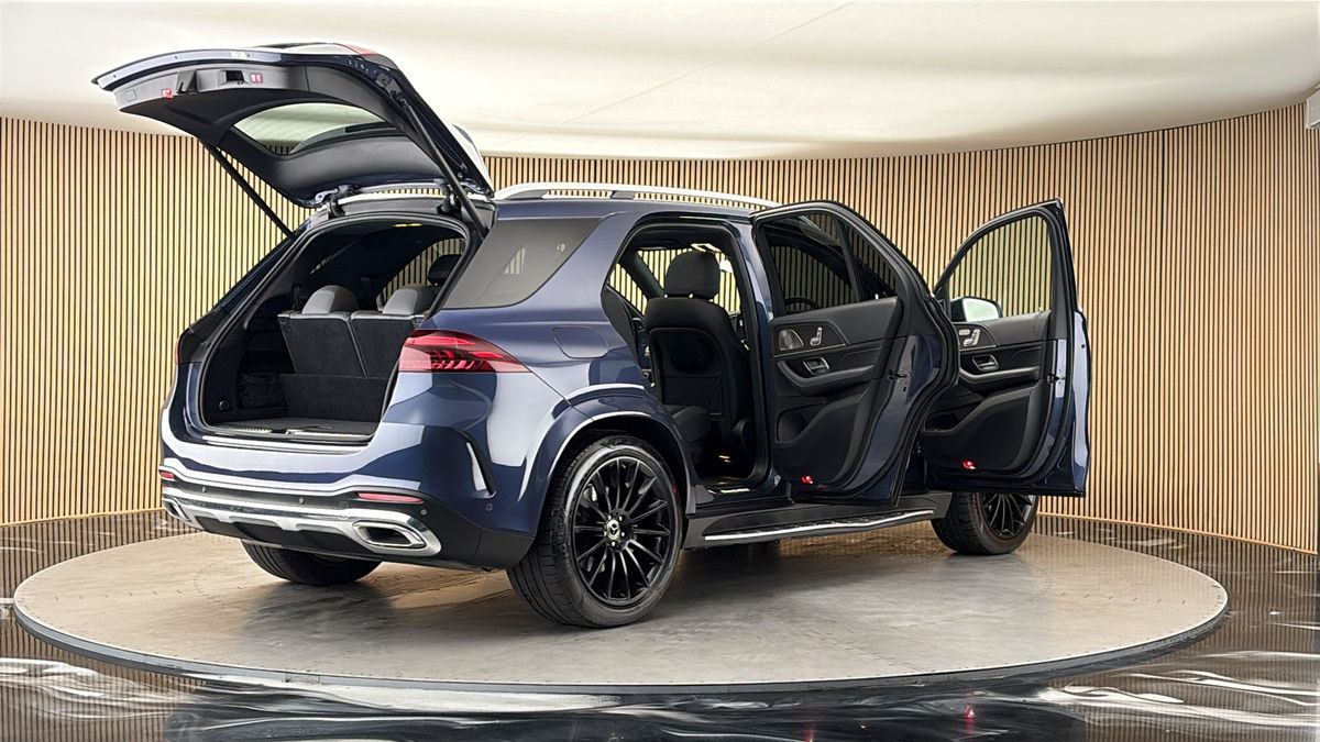 More views of Mercedes-Benz GLE