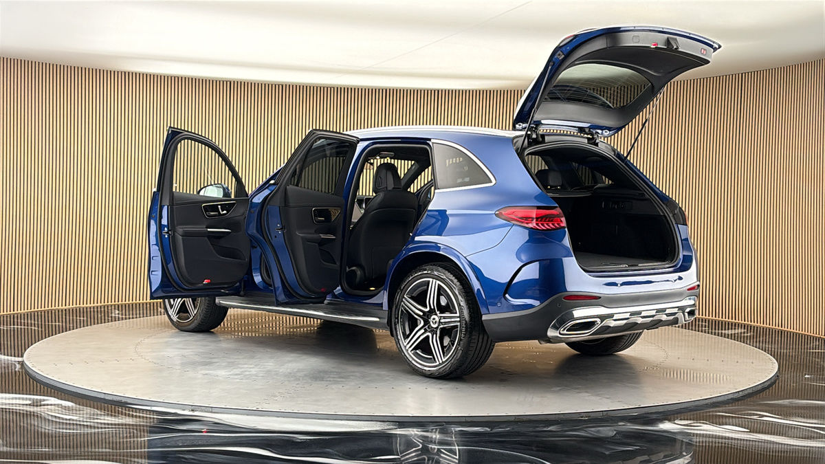 More views of Mercedes-Benz GLC