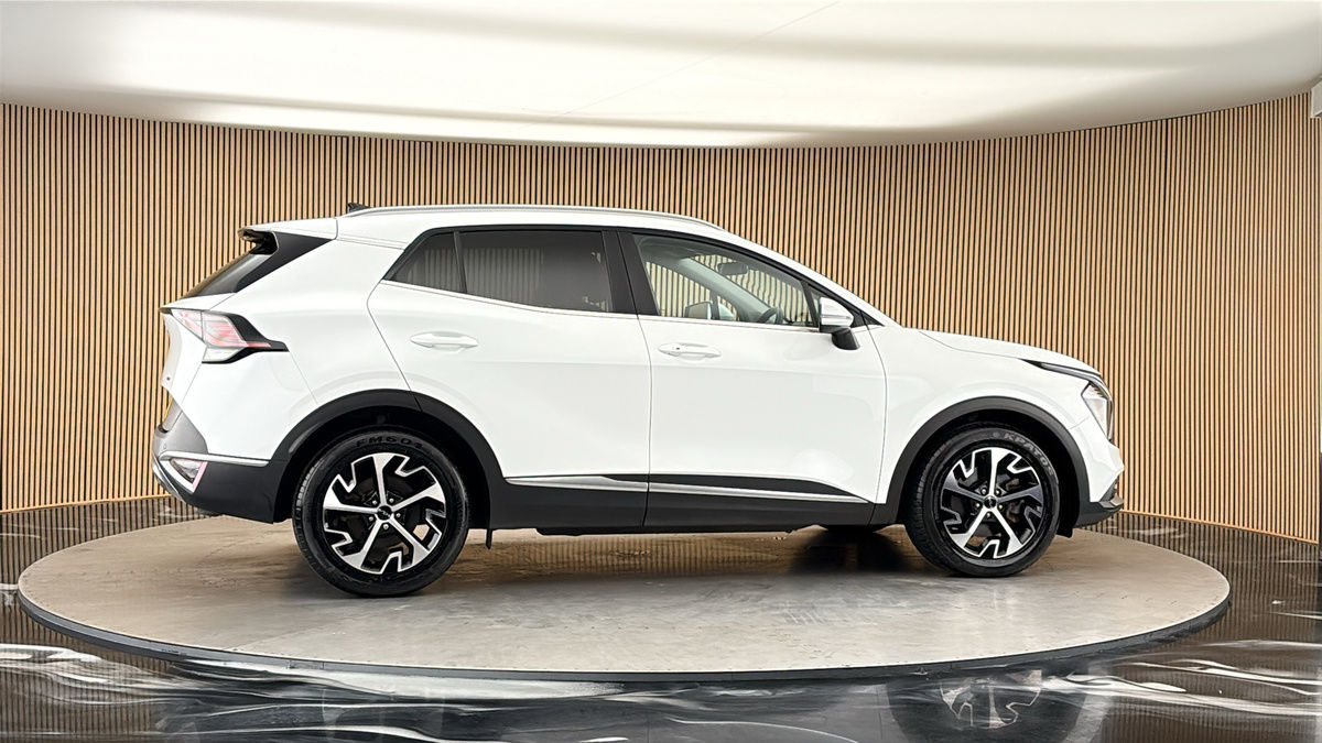 More views of Kia Sportage