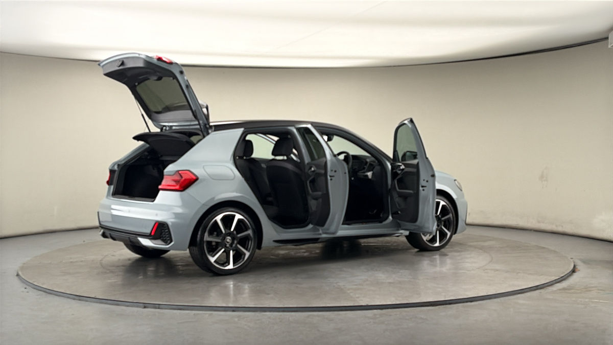 More views of Audi A1