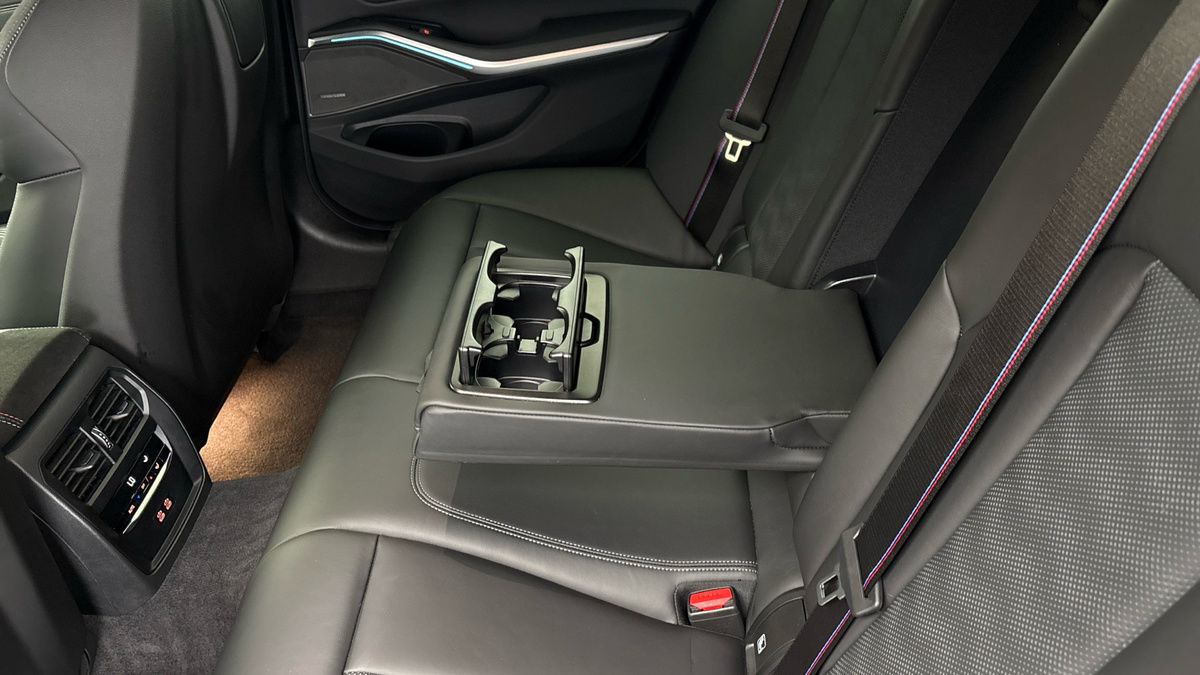 BMW M3 Image 9