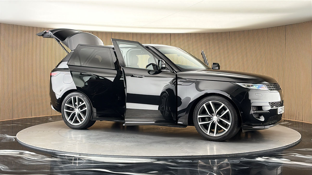 More views of Land Rover Range Rover Sport
