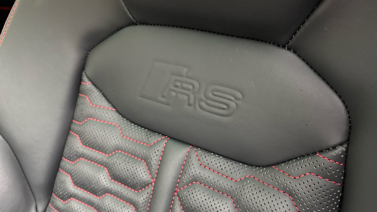Audi RSQ8 Image 76