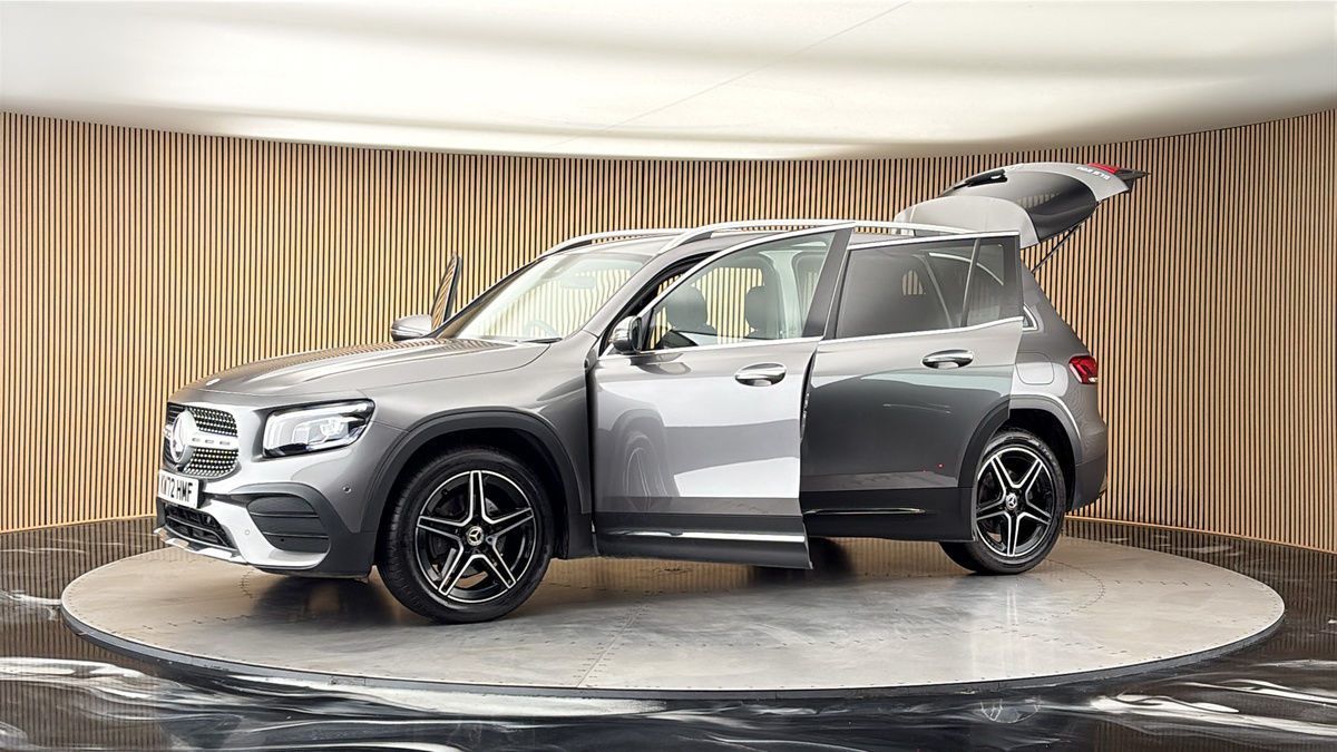 More views of Mercedes-Benz GLB
